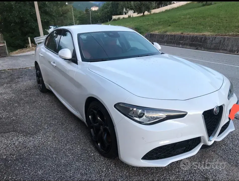 Usata Alfa Romeo Giulia Veloce 210 CV (154 kW) 2017 Bianco Berlina