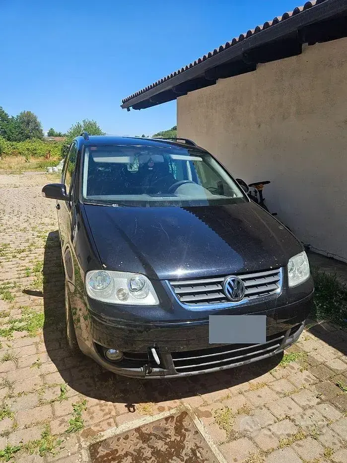 Usata VW Touran 105 CV (77 kW) 2007 Nero Monovolume