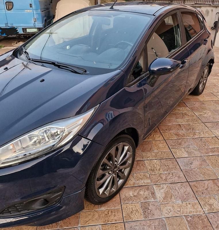 Occasion Ford Fiesta 97 PK (71 kW) 2013 Blauw Hatchback
