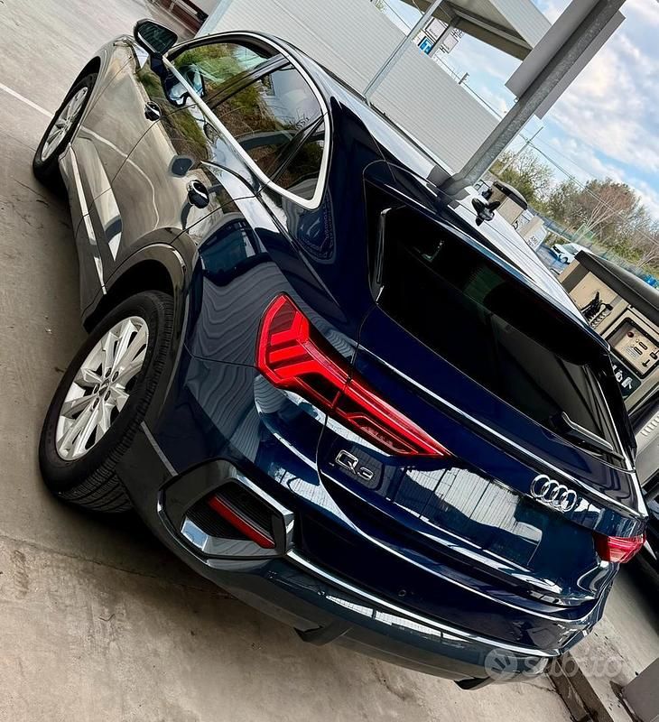 Usata Audi Q3 Sportback S-Line 150 CV (110 kW) 2019 Blu SUV