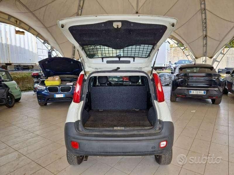 Usata Fiat Panda 4x4 Pop 86 CV (63 kW) 2019 Bianco Utilitaria