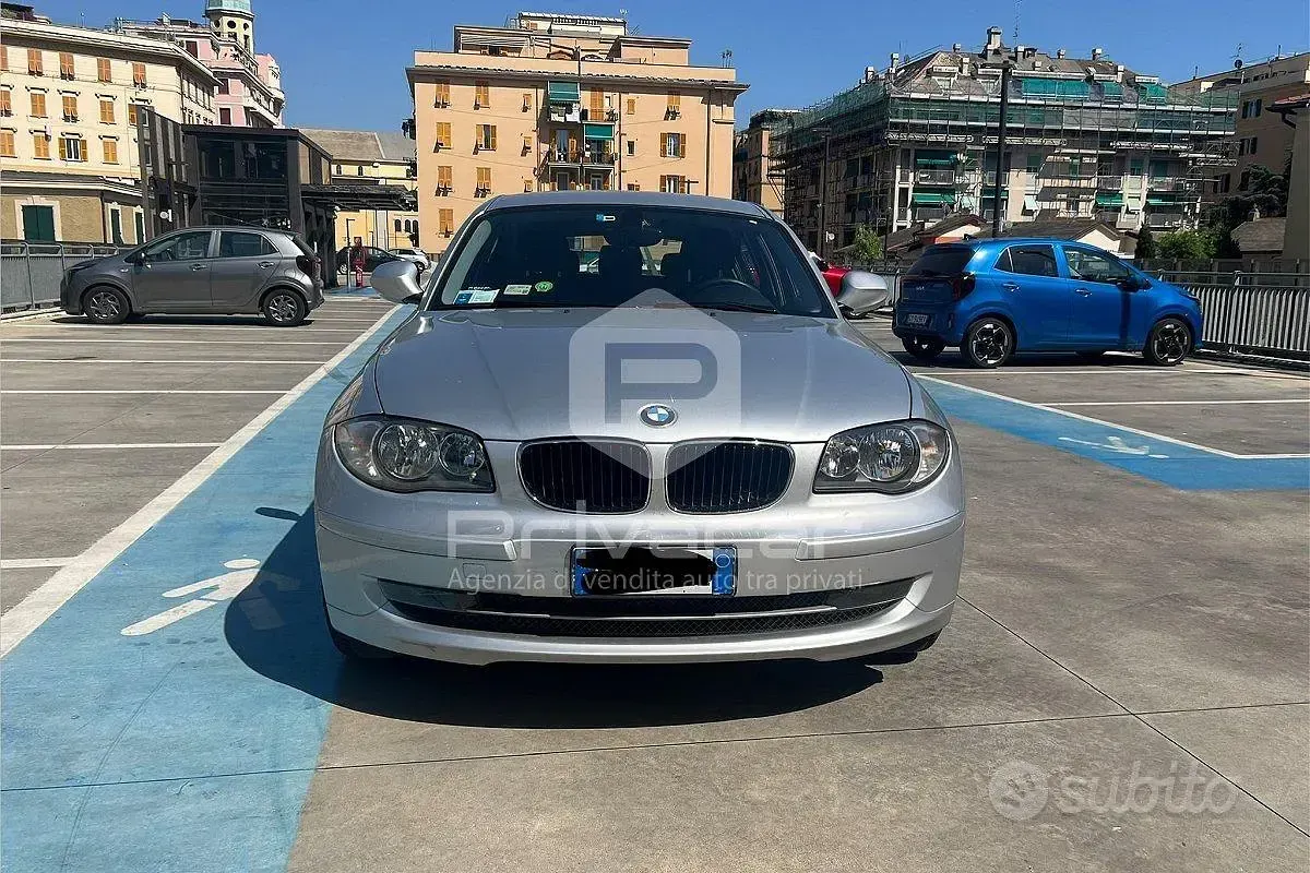 Usata BMW 120 Comfort Edition 177 CV (130 kW) 2011 Grigio Utilitaria