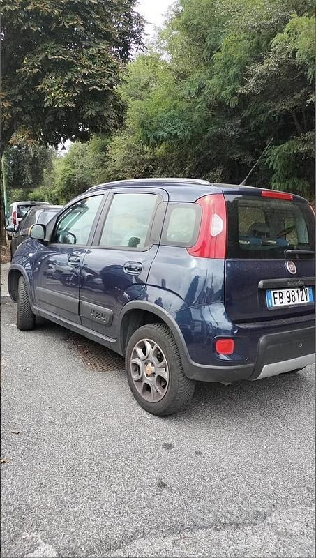 Blu Usata 2016 Fiat Panda 4x4 Due volumi | 14.500 € - Immagine 1/4