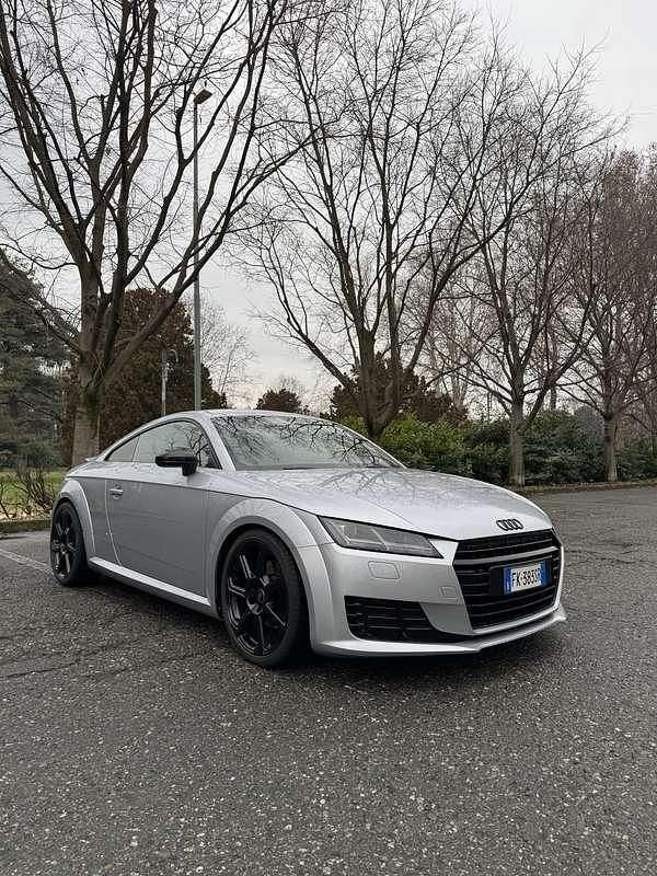 Usata Audi TT Ambiente 184 CV (135 kW) 2017 Argento Coupé