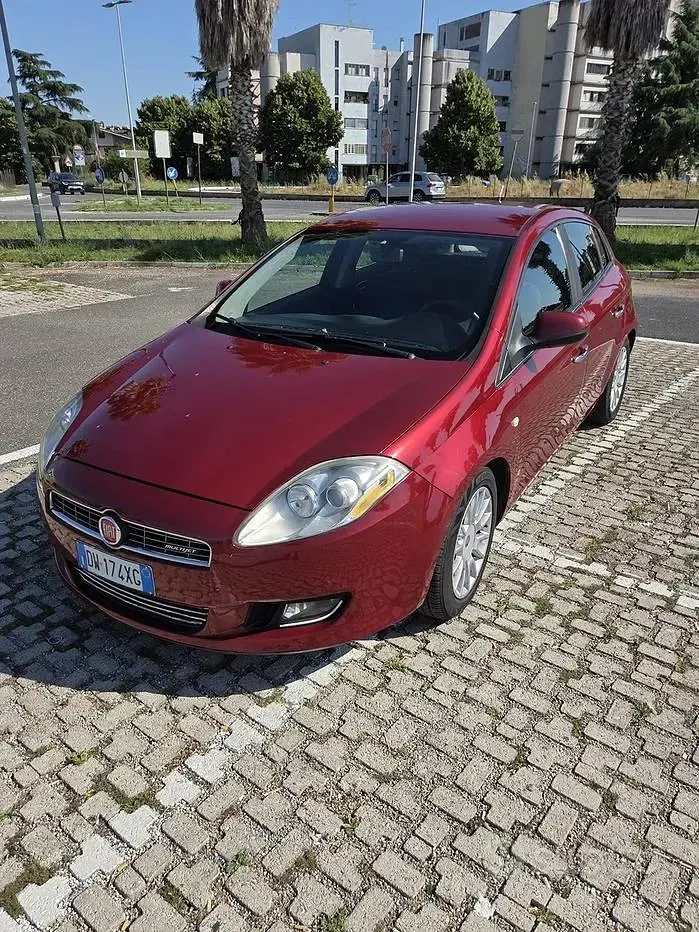Usata Fiat Bravo 120 CV (88 kW) 2009 Rosso Utilitaria