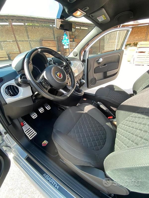 Usata Abarth 595 145 CV (106 kW) 2022 Grigio Berlina