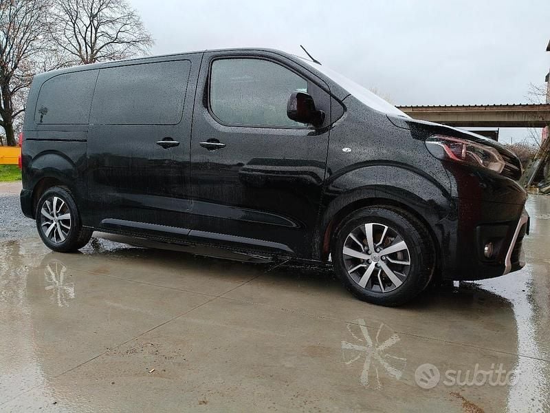 Usata Toyota Proace 180 CV (132 kW) 2021 Nero Monovolume