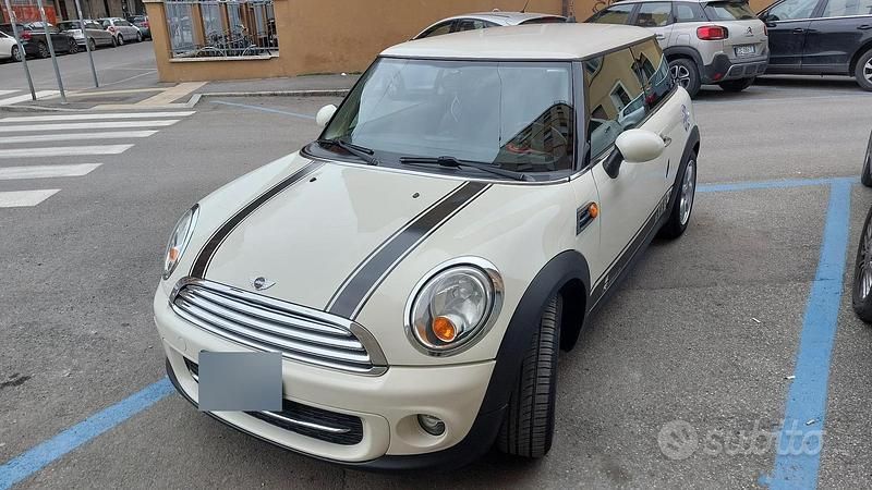 Begagnad Mini Cooper 112 HK (82 kW) 2012 Vit Halvkombi