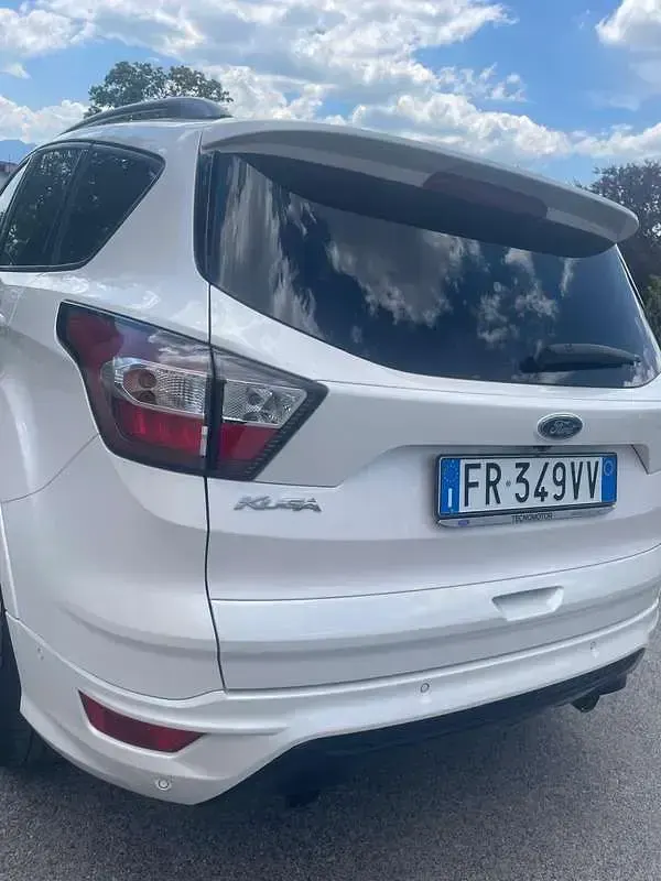 Usata Ford Kuga Individual 163 CV (119 kW) 2018 SUV