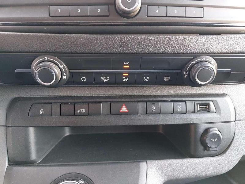 Usata Opel Vivaro 144 CV (105 kW) 2022 Bianco Monovolume