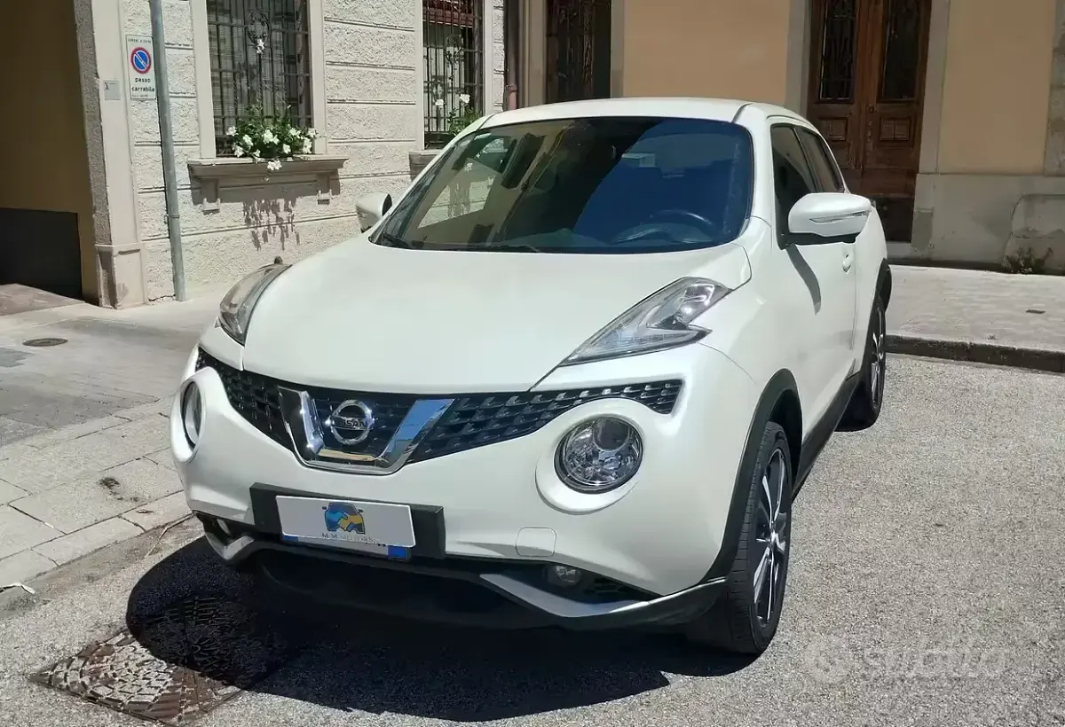 Usata Nissan Juke N-Connecta 110 CV (80 kW) 2016 Bianco SUV