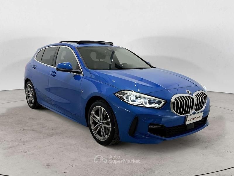 Usata BMW 118 M Sport 136 CV (100 kW) 2023 Blu/azzurro Utilitaria
