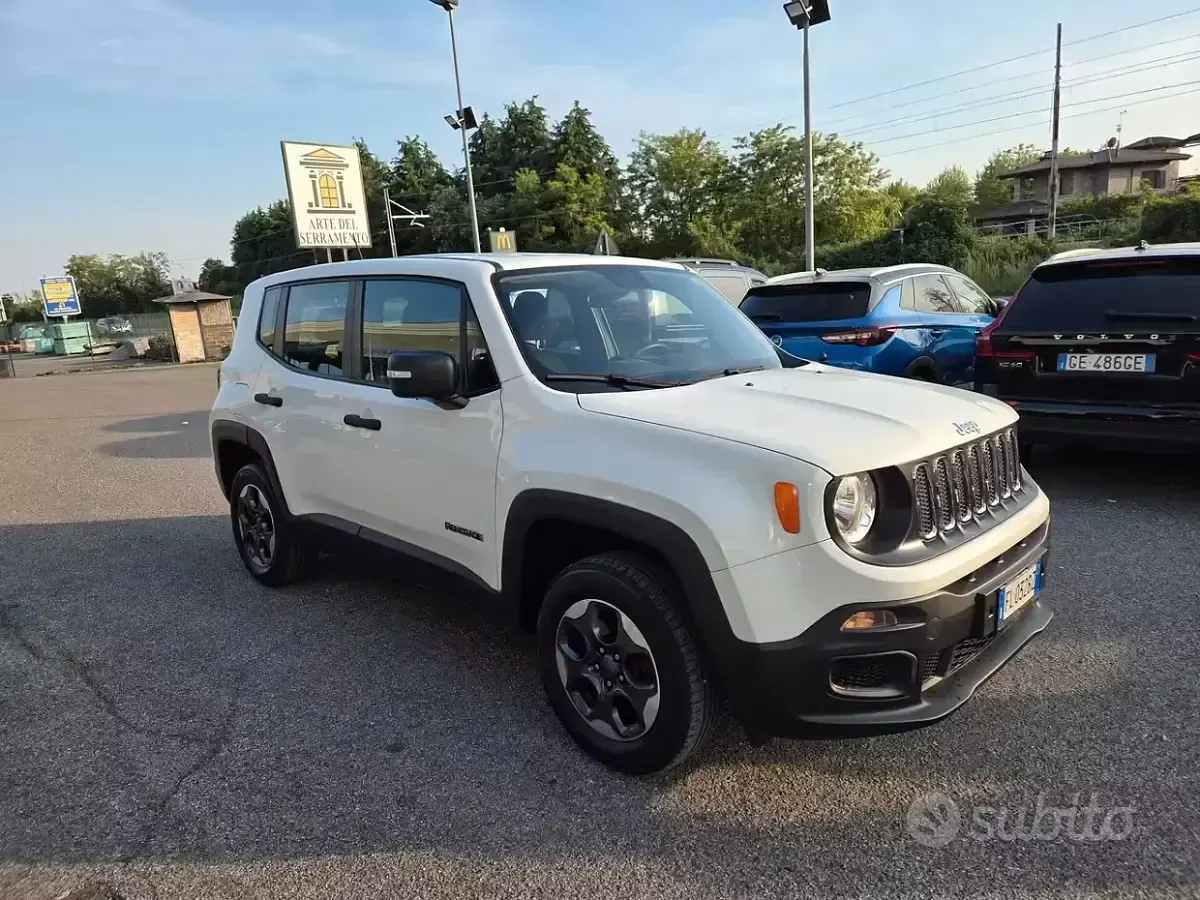 Usata Jeep Renegade Sport 120 CV (88 kW) 2017 Bianco SUV