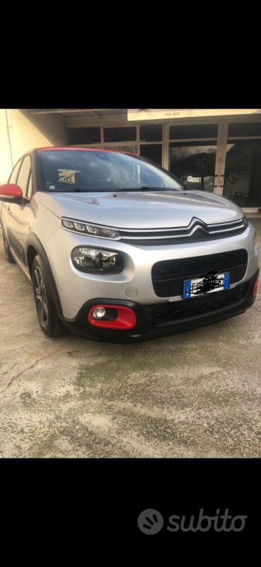 Grigio Usata 2017 Citroën C3 Shine Due volumi | 8700 € (Buon prezzo) - Immagine 1/4