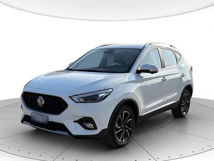 Usata MG ZS Luxury 106 CV (77 kW) 2024 Bianco SUV