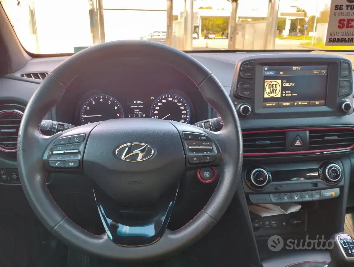 Usata Hyundai Kona 120 CV (88 kW) 2020 Grigio SUV