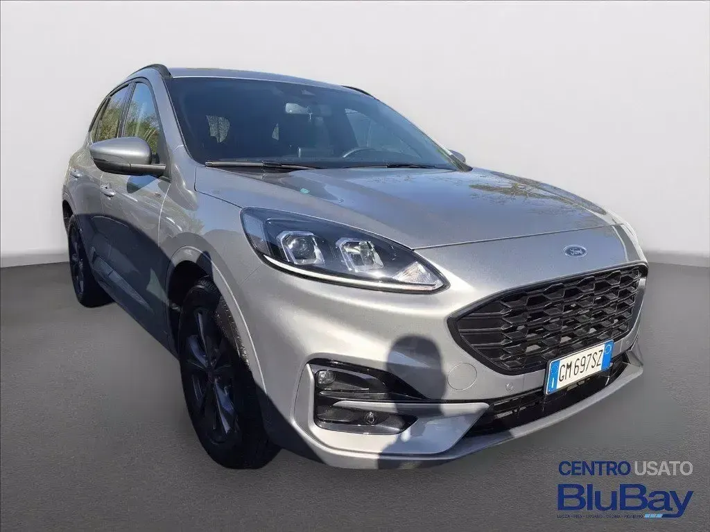 Usata Ford Kuga ST-Line 150 CV (110 kW) 2023 Argento SUV