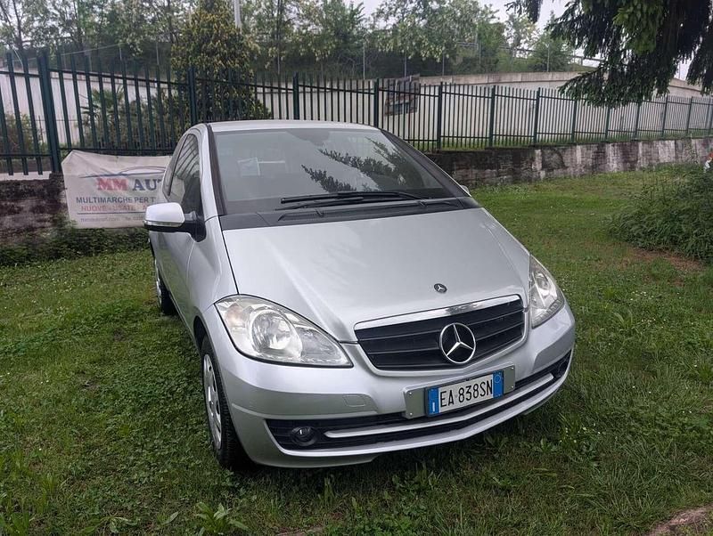 Usata Mercedes A150 95 CV (69 kW) 2008 Argento Berlina