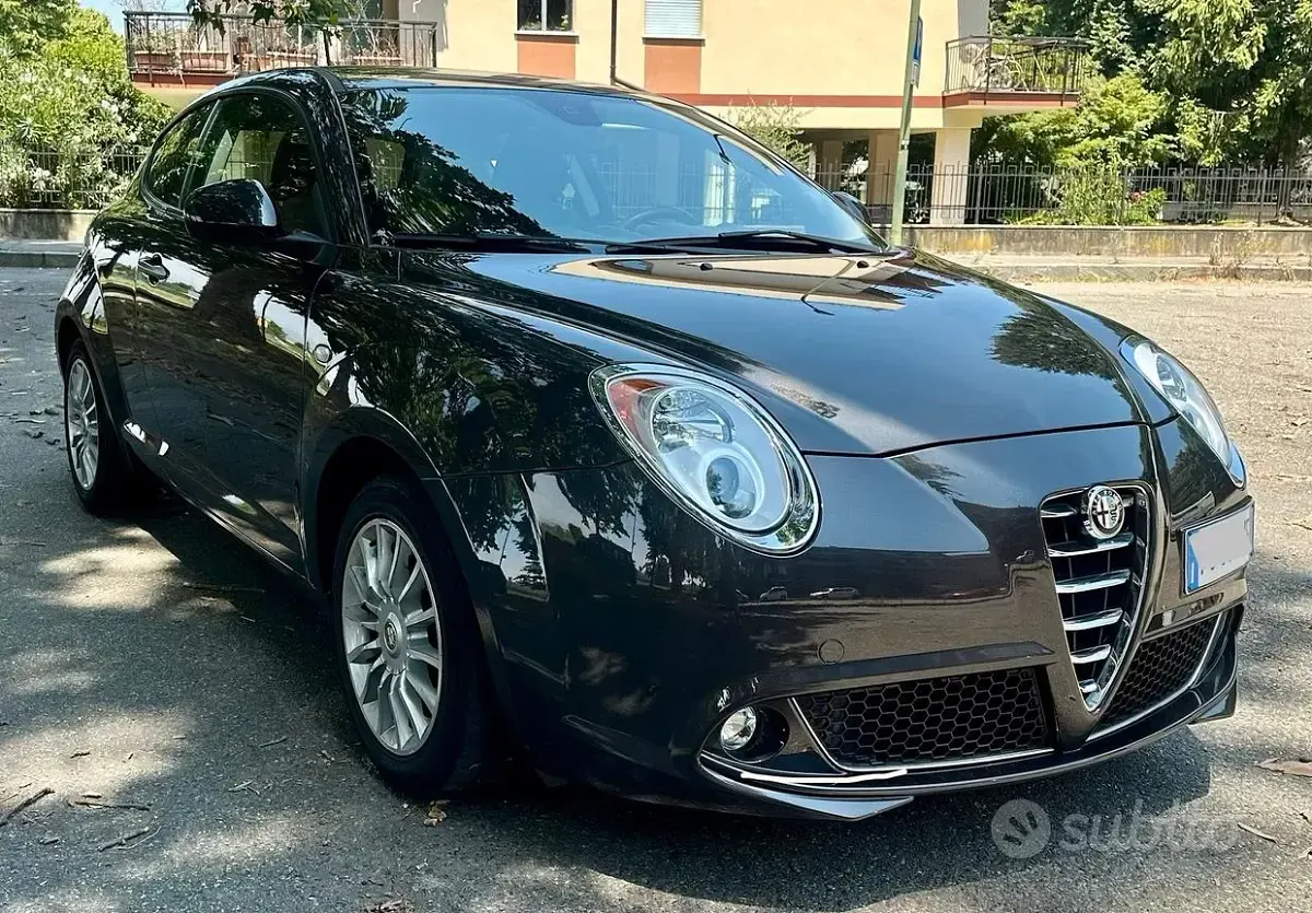 Usata Alfa Romeo MiTo Distinctive 106 CV (77 kW) 2016 Utilitaria