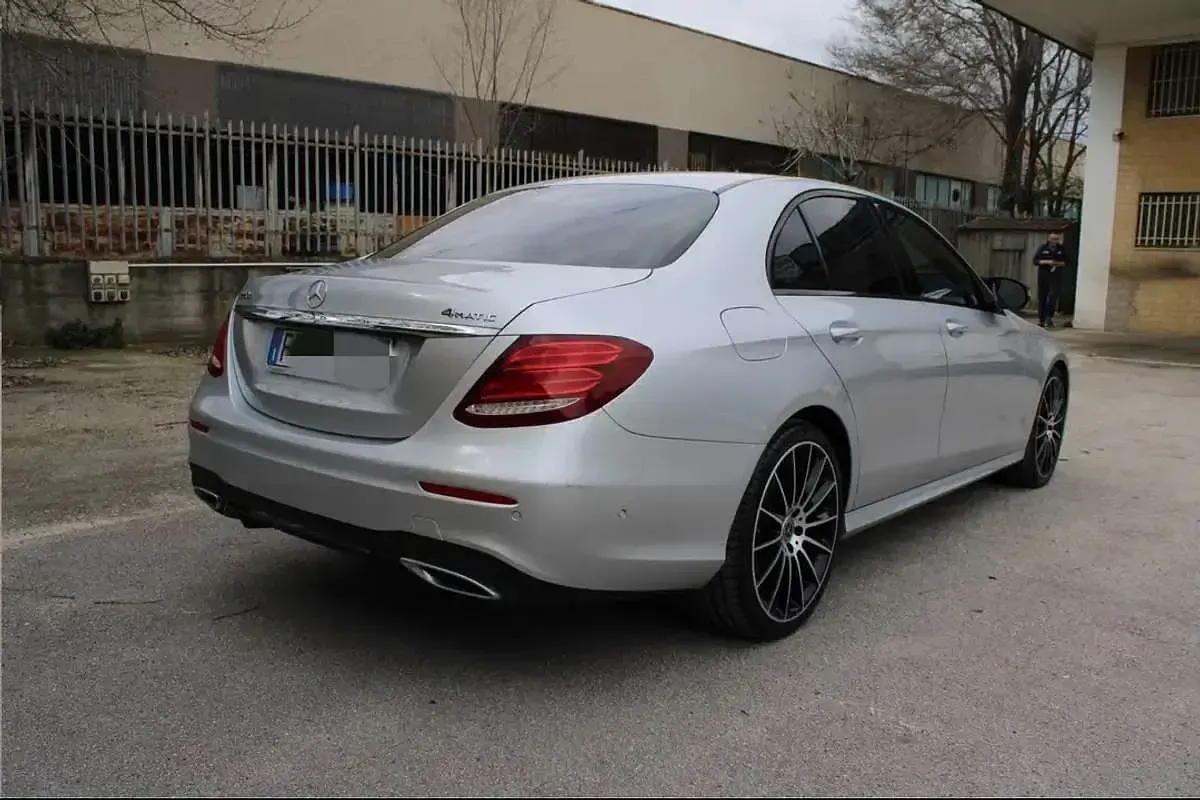Usata Mercedes E220 Premium Plus 194 CV (142 kW) 2018 Berlina