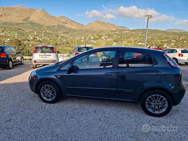 Usata Fiat Punto Evo S 85 CV (62 kW) 2011 Grigio Utilitaria