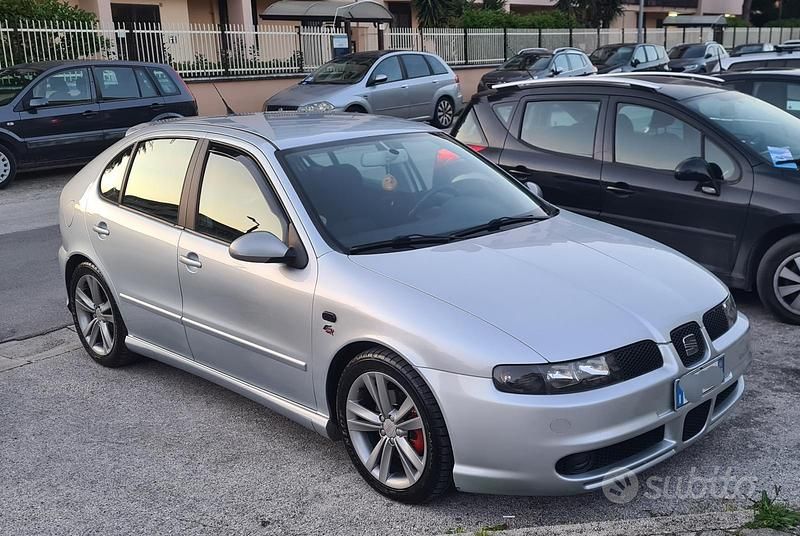 Usata Seat Leon FR 150 CV (110 kW) 2005 Grigio Berlina