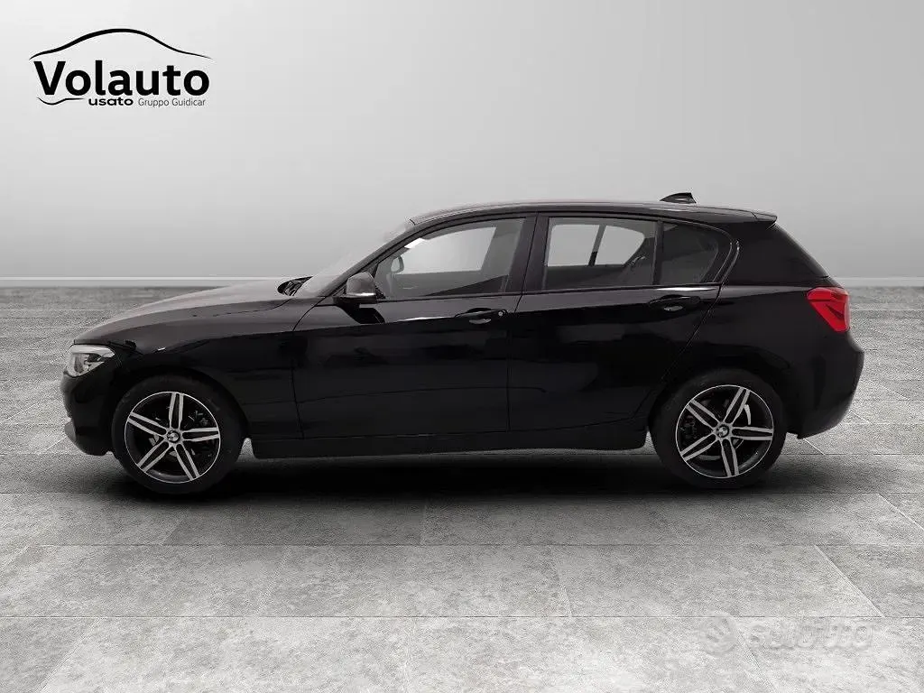 Gebraucht BMW 118 Sport Line 150 PS (110 kW) 2019 Schwarz Kleinwagen