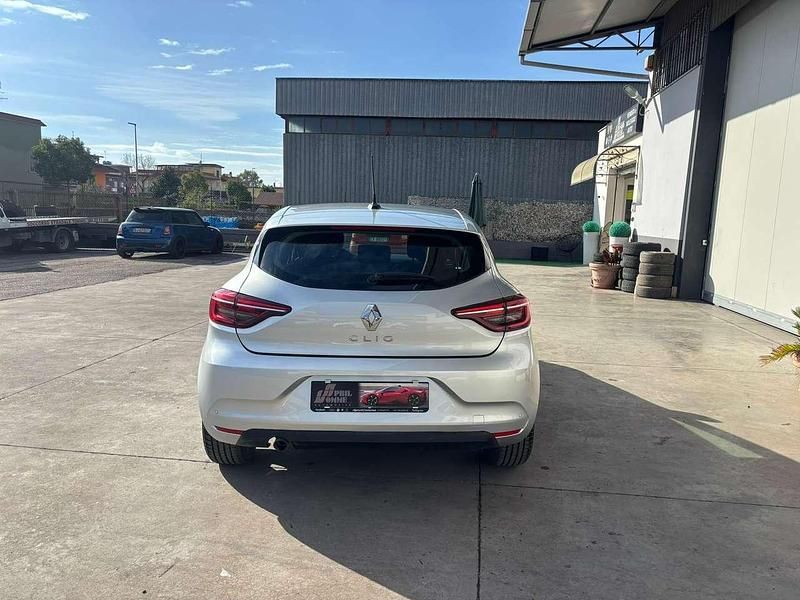 Usata Renault Clio V Business 91 CV (66 kW) 2022 Argento Berlina