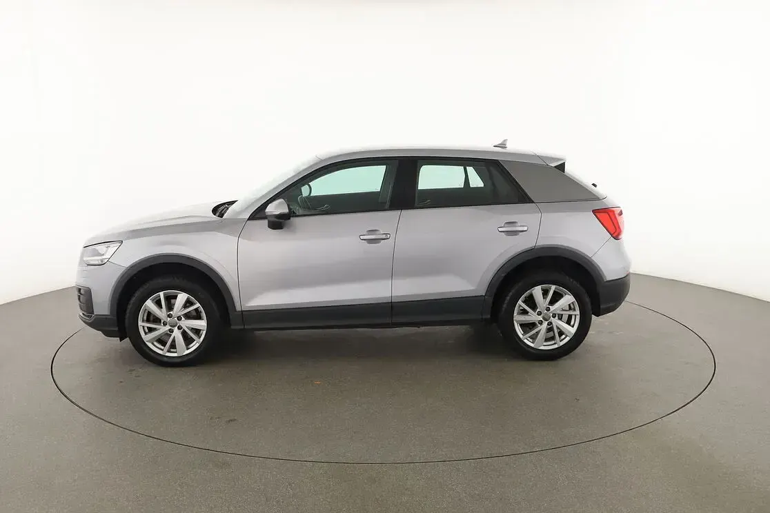 Usata Audi Q2 115 CV (84 kW) 2018 Argento SUV