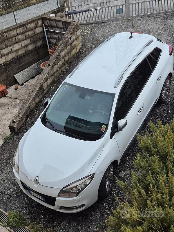 Usata Renault Mégane GrandTour GT-Line 130 CV (95 kW) 2011 Bianco Station wagon