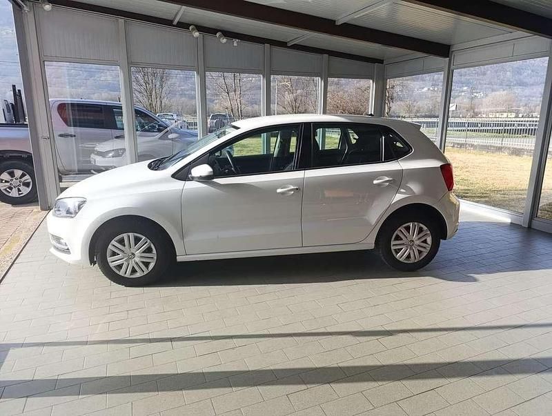 Usata VW Polo Trendline 75 CV (55 kW) 2016 Bianco Berlina