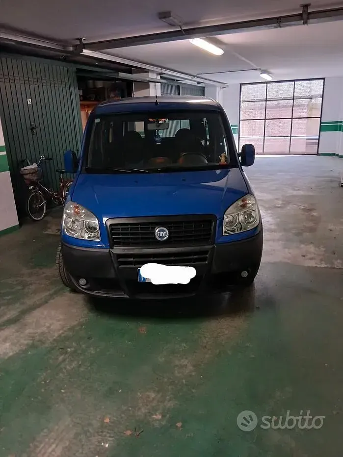 Usata Fiat Doblò 77 CV (56 kW) 2007 Blu Monovolume