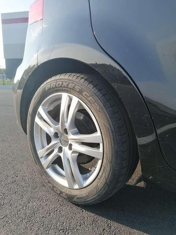 Usata Kia Rio 90 CV (66 kW) 2016 Nero Berlina