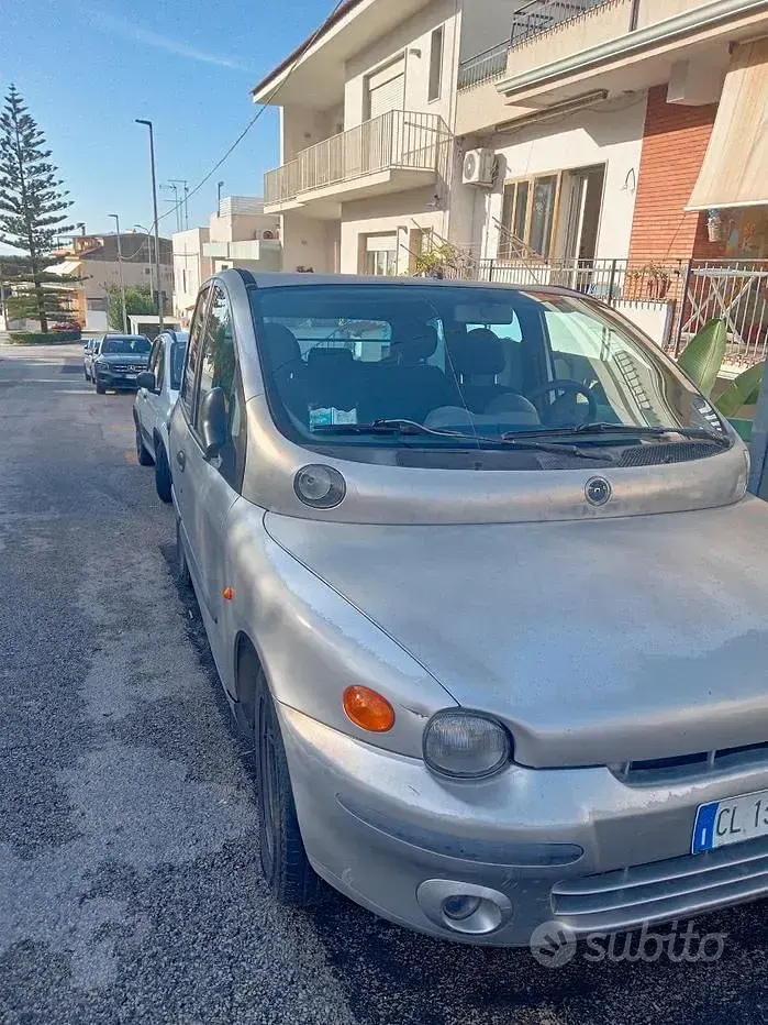 Usata Fiat Multipla 116 CV (85 kW) 2004 Grigio Monovolume