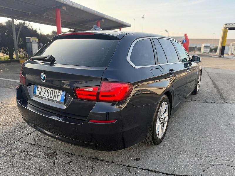 Usata BMW 520 184 CV (135 kW) 2010 Blu Station wagon