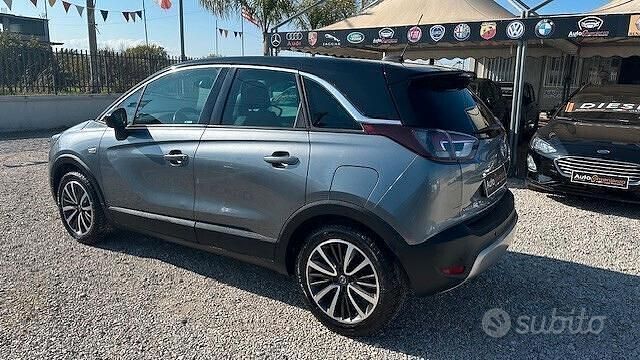 Usata Opel Crossland X Innovation 99 CV (72 kW) 2017 Grigio SUV