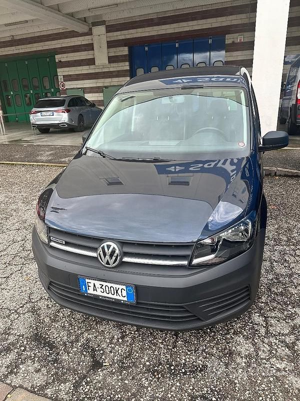 Usata VW Caddy 2015 Nero Monovolume
