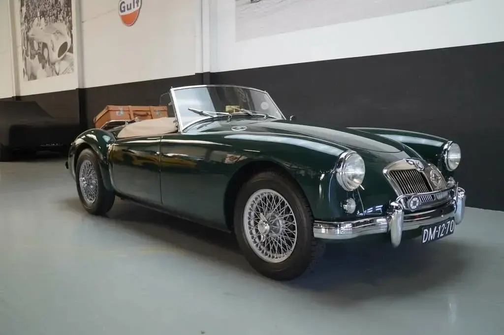 Usata MG MGA 68 CV (50 kW) 1955 Verde Cabrio