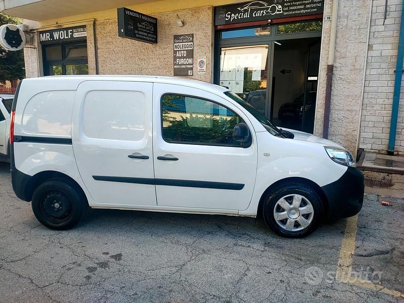 Usata Renault Kangoo LIMITED 90 CV (66 kW) 2018 Bianco Berlina