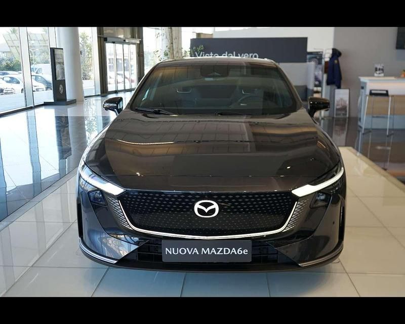 Nuova Mazda 6e Takumi-Line 60 kW (82 CV) 2026 Machine gray [] Berlina