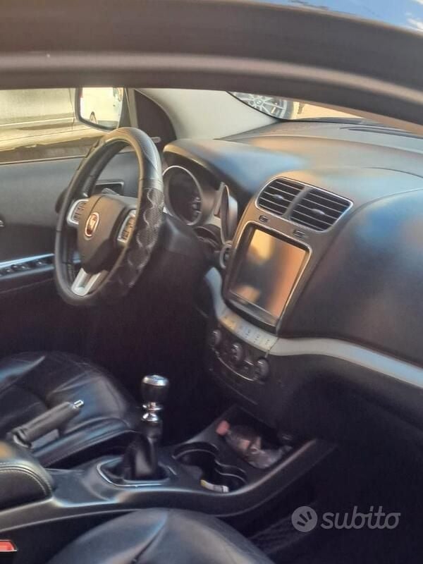 Usata 2015 Fiat Freemont SUV | 8000 € (Cara) - Immagine 1/4