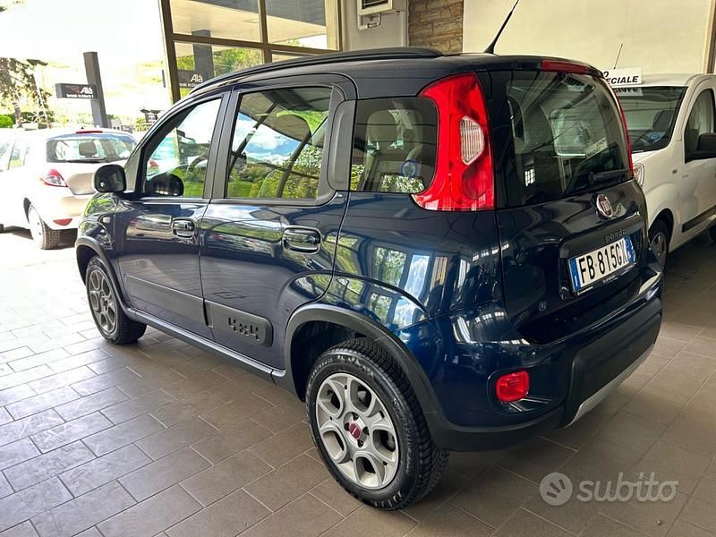 Usata Fiat Panda 4x4 95 CV (69 kW) 2015 Blu Utilitaria