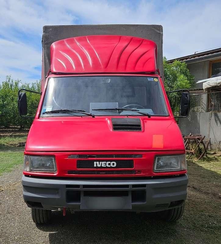 Rosso Usata 1996 Iveco Daily Furgone | 5200 € (Buon prezzo) - Immagine 1/4