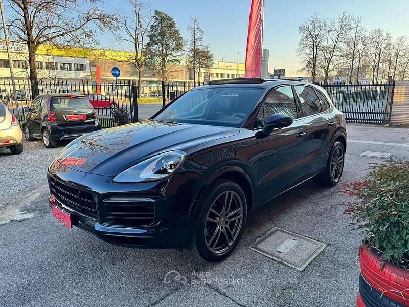 Usata Porsche Cayenne 340 CV (250 kW) 2019 Nero SUV