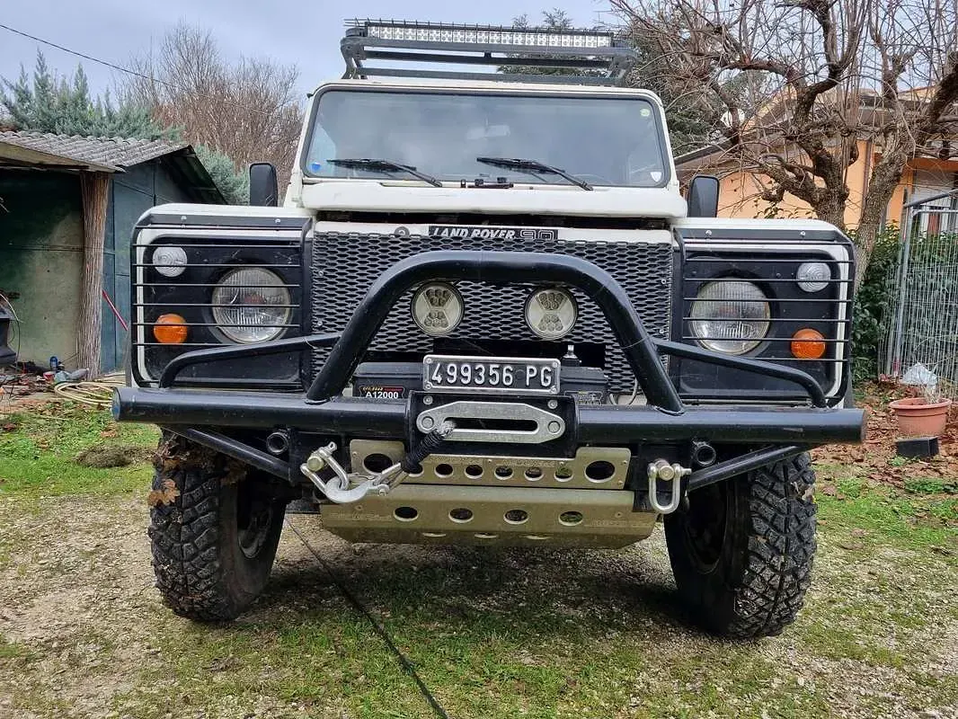 Usata Land Rover Defender 86 CV (63 kW) 1987 Bianco SUV