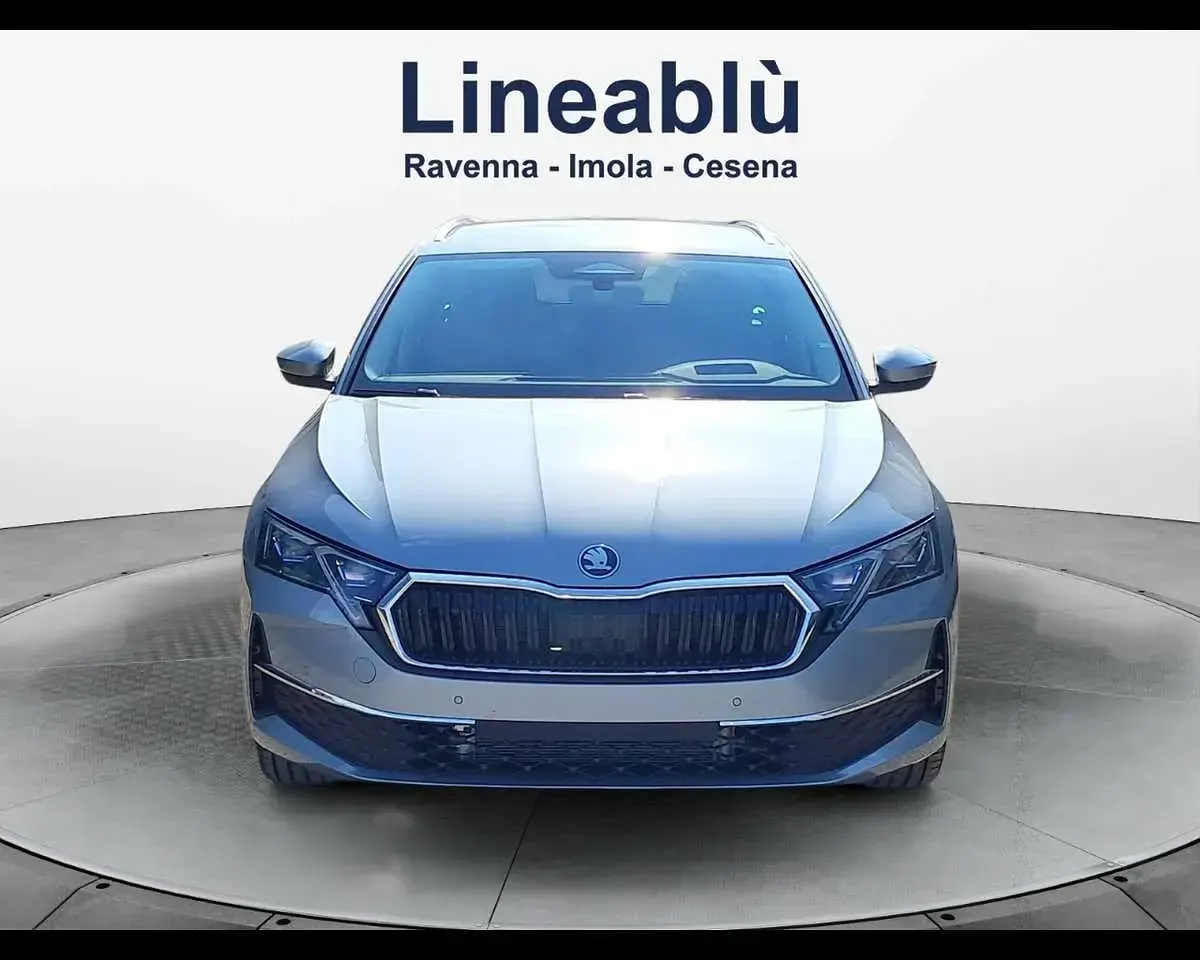 Nuova Skoda Octavia Style 150 CV (110 kW) 2026 Smokey diamondargento metalli Station wagon