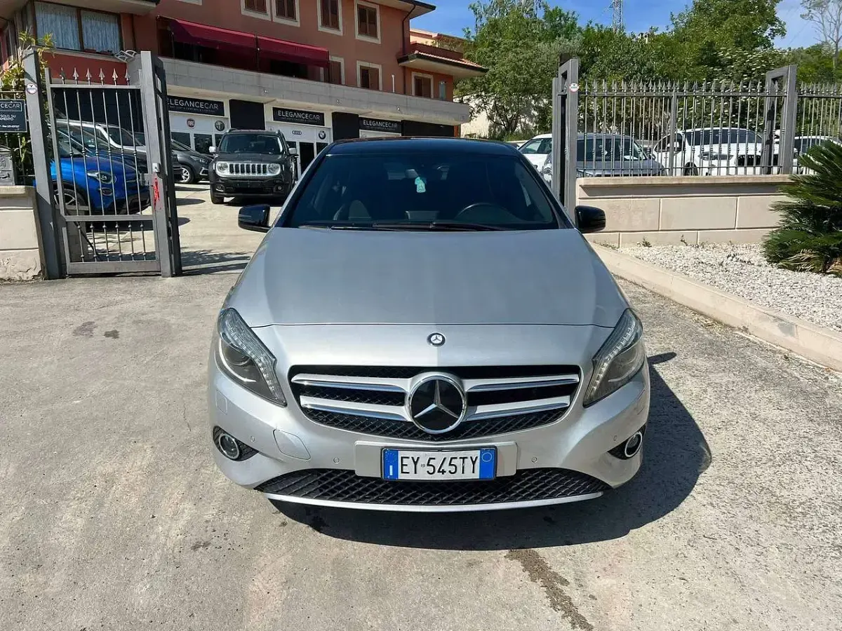 Usata Mercedes A180 Edition 109 CV (80 kW) 2014 Argento Berlina