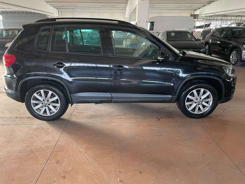 Usata VW Tiguan Trendline 122 CV (89 kW) 2011 Nero SUV