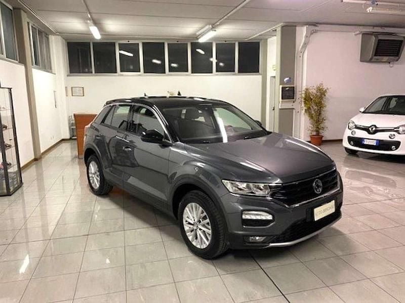 Usata VW T-Roc Business 150 CV (110 kW) 2021 Tetto nero SUV