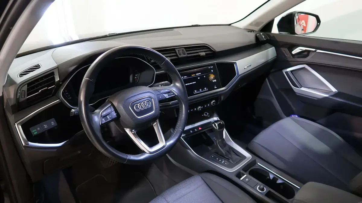 Usata Audi Q3 Advanced 150 CV (110 kW) 2019 Nero SUV